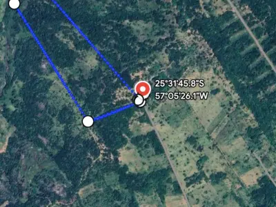 Terreno Amplo à Venda em Piribebuy 3