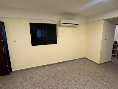 Apartamento de 2 Quartos à Venda Perto do Mercado 4, Assunção 4