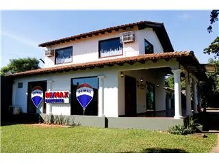 RE/MAX Executive