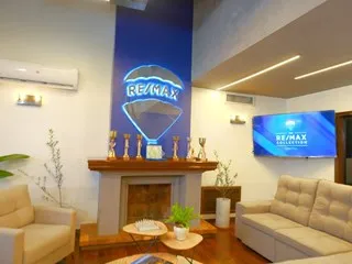 RE/MAX Central